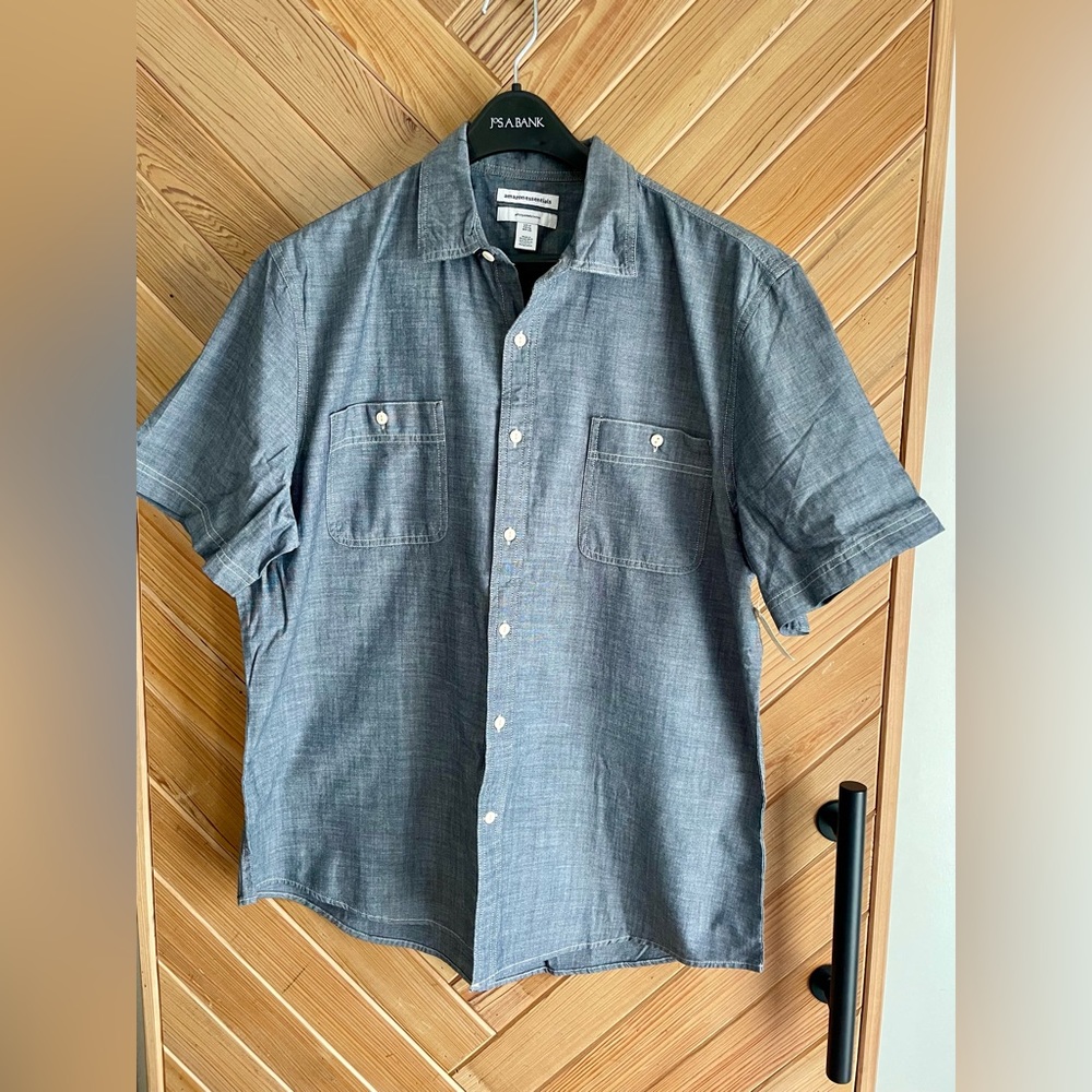 Men’s Chambray button down